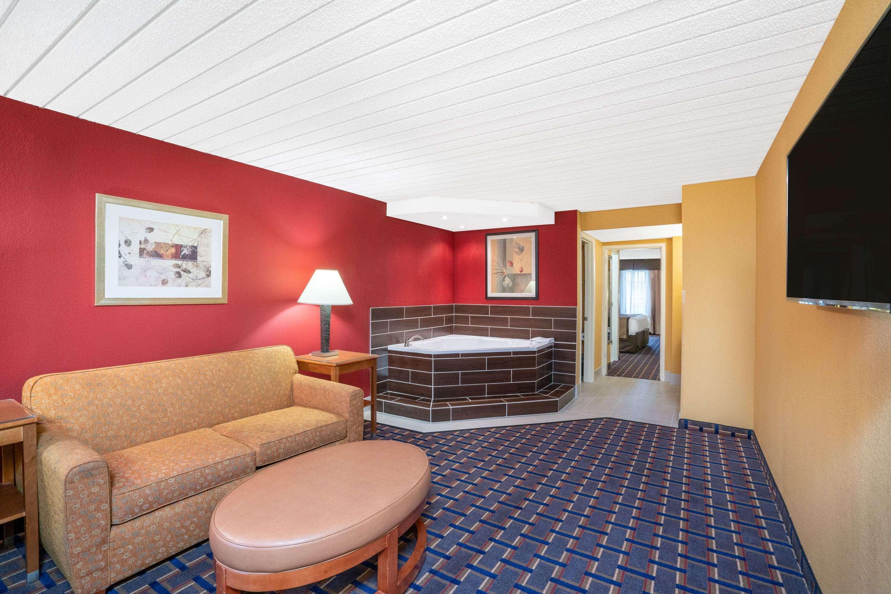 Baymont By Wyndham Knoxville I-75 Екстериор снимка