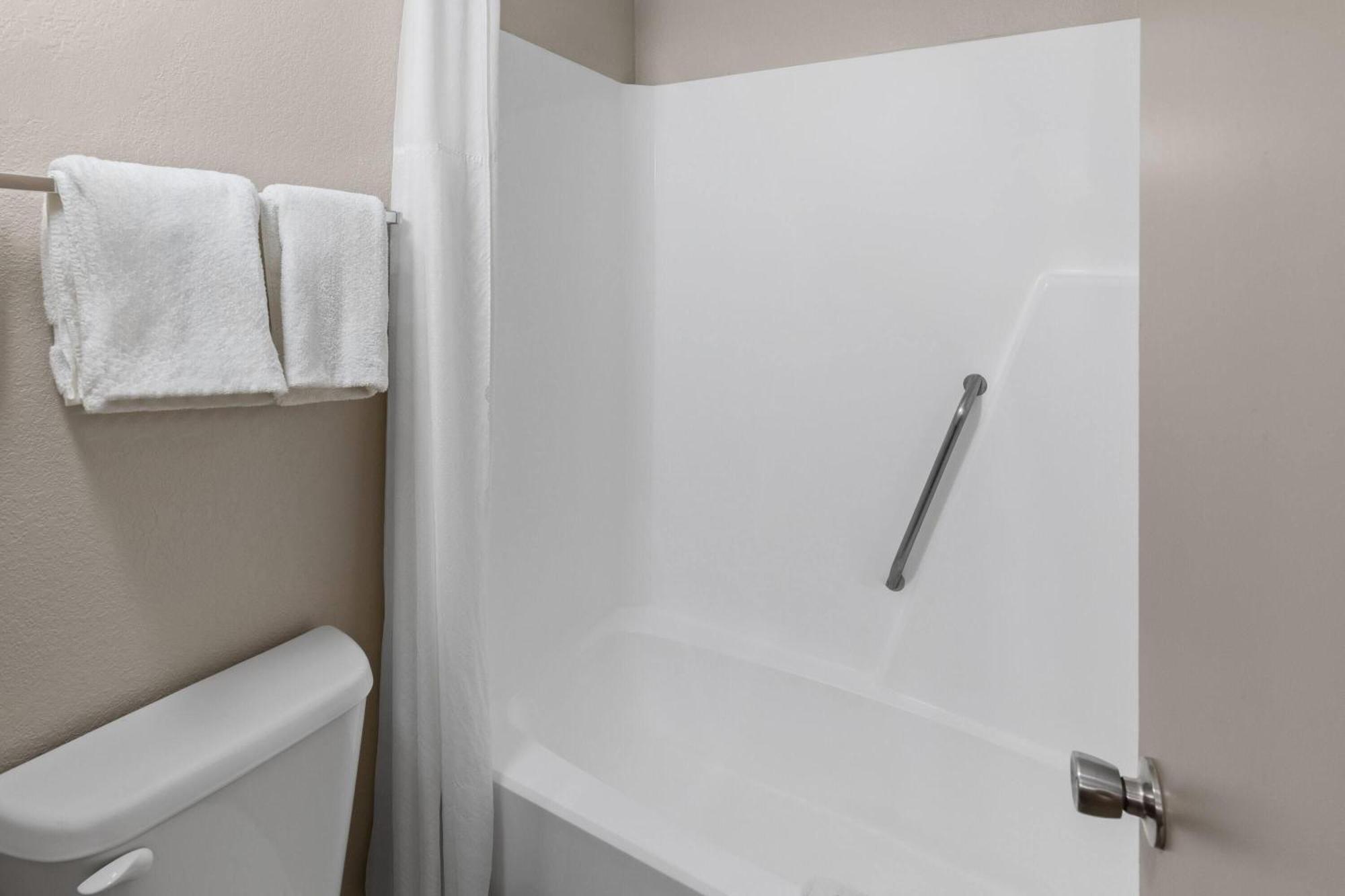 Baymont By Wyndham Knoxville I-75 Екстериор снимка