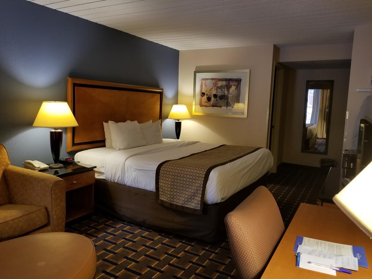 Baymont By Wyndham Knoxville I-75 Екстериор снимка